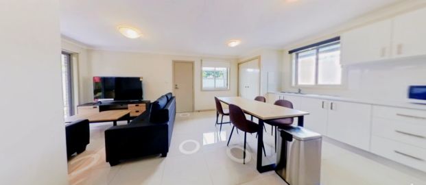 3 bed 2 bath-single room - Photo 1