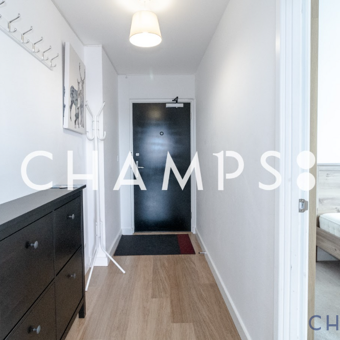 3 bedroom flat to rent - Photo 1