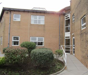 ** Apply on line ** Over 55’s 1 bed flat. Suitable for 1 person. Ad... - Photo 3