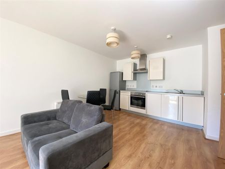 3 Bedroom Apartment To Rent - Photo 5