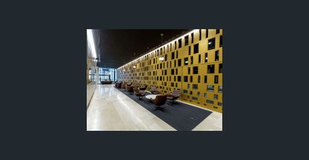 Stylish Waterfront Living in Docklands - Photo 5