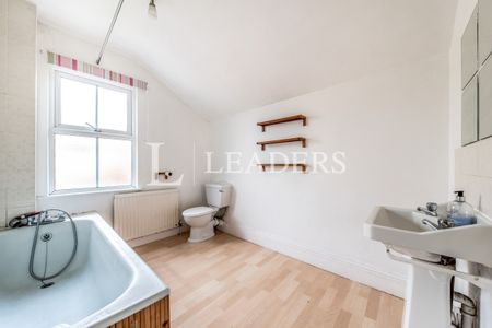 2 bedroom end of terrace to rent Offa Road, Bedford, MK42 9HZ - Photo 2