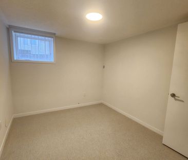 For Lease - 140 Honeycrisp Crescent Unit# 290, Vaughan, Ontario - Photo 6