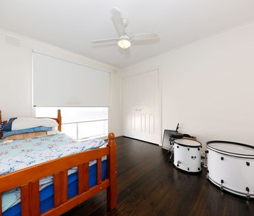 Title Superbly Located, Ideal for a growing family!! - Photo 2