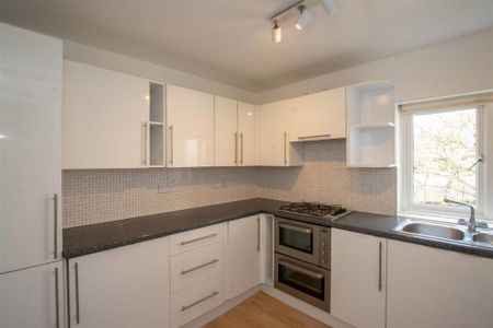 2 bedroom flat to rent - Photo 4