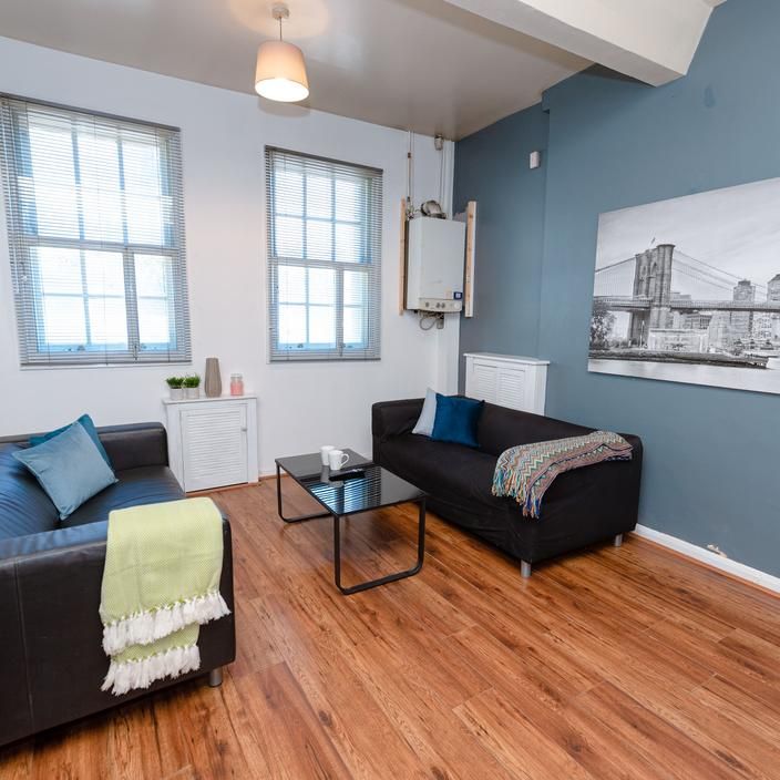 4 bedroom townhouse to rent - Photo 1