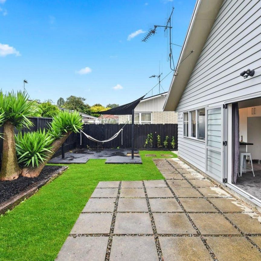 Modern Living on Naylor - Photo 1