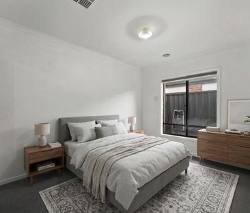 Modern Family home in the heart of Tarneit - Photo 4