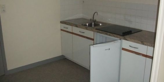 Location Appartement 1 pièce 26m² COUTANCES 50200 - Photo 3