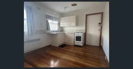 7a Chatsworth Street, Rose Bay, Tas 7015 - Photo 2