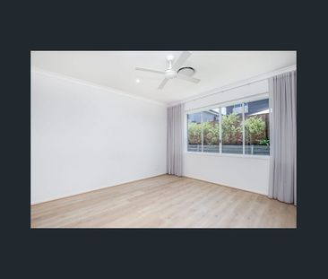 Spacious and Comfortable Place to Call Home - Photo 4