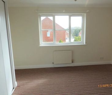 Rodber Way, Lowestoft - Photo 2