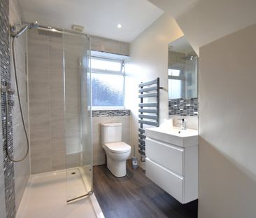 4 bedroom semi-detached bungalow to rent - Photo 3