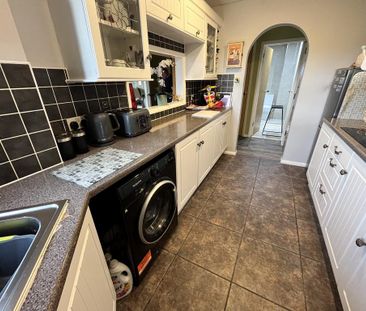 2 bedroom flat to rent - Photo 6