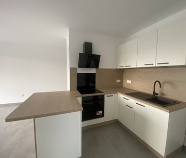 Location Appartement 2 pièces 48m² BEZANNES 51430 - Photo 4