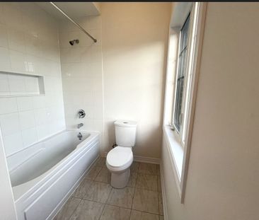 For Lease - 740 Apple Terrace, Milton, Ontario - Photo 6