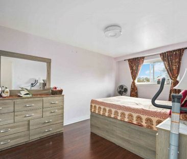 For Lease - 3073 Ireson Court Unit# Main Floor, Mississauga, Ontario - Photo 4