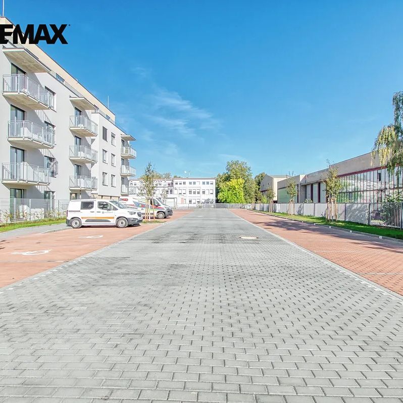 Pronájem bytu 2+kk 50 m² - Photo 1