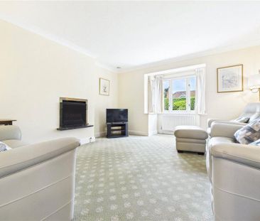 4 bedroom detached house to rent - Photo 2