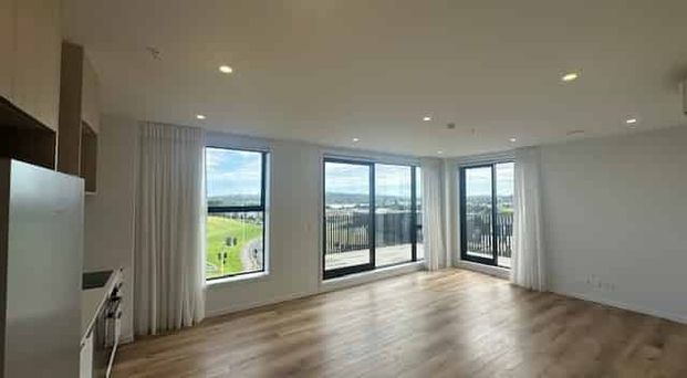 Top Level Apartment - Photo 1