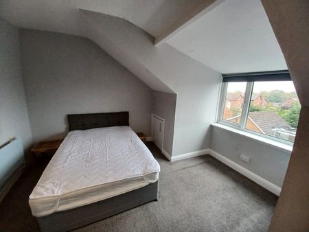 3 bedroom apartment to rent - Photo 3