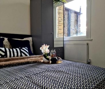 1 bedroom in a house share to rent - Photo 1