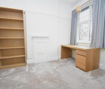 4 bedroom semi-detached house to rent - Photo 1