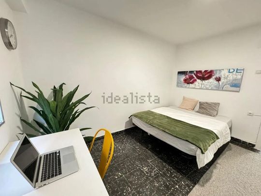 4 room luxury Apartment for rent in Valencia - Photo 1
