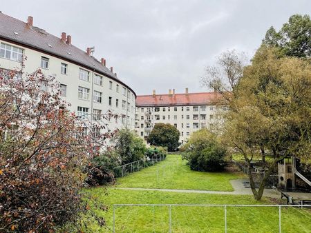 Gut geschnittene 2-Zimmer-Wohnung in Bahnhofsnähe zu vermieten! - Photo 2