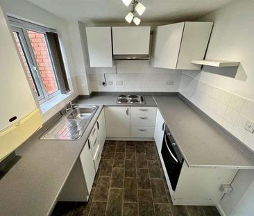 Deacons Place, Bishops Cleeve, GL52 - Photo 4