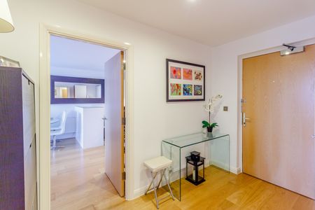 2 Bed Flat, Larden Road, W3 - Photo 4
