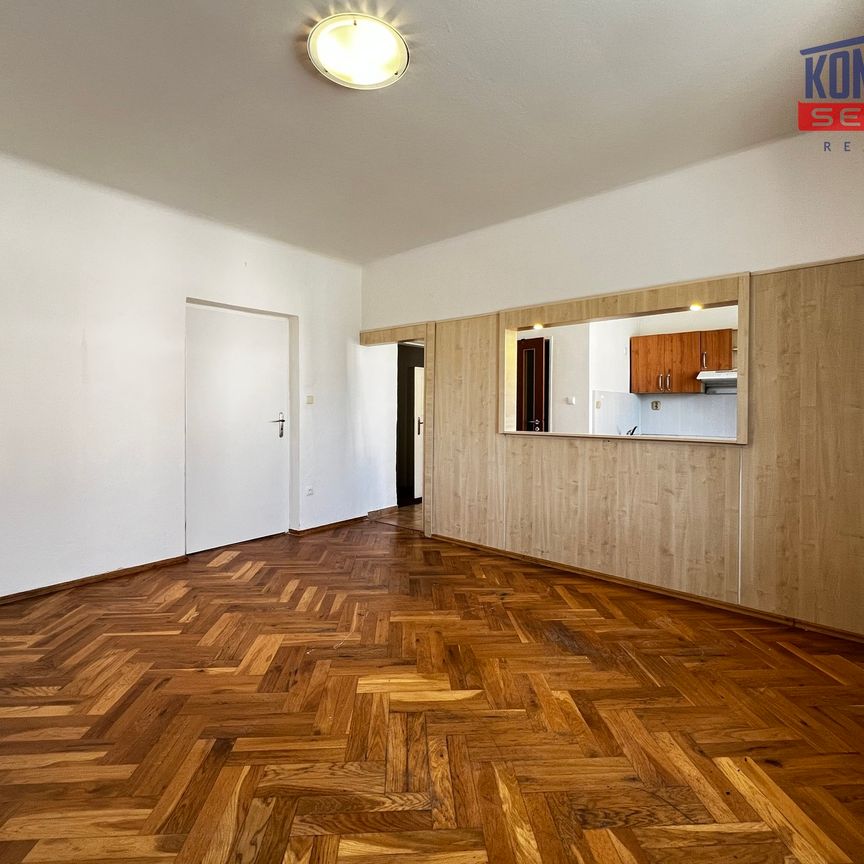 Pronájem bytu 2+1 60 m², Ledenická, České Budějovice - Fotografie 1