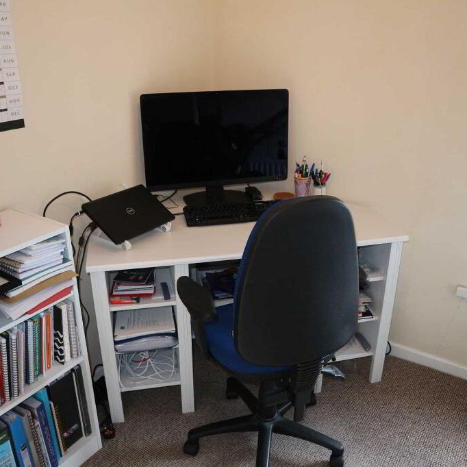 Apt D, 5 Eastleigh Drive, Ballyhackamore, Belfast, BT4 3DX - Photo 1