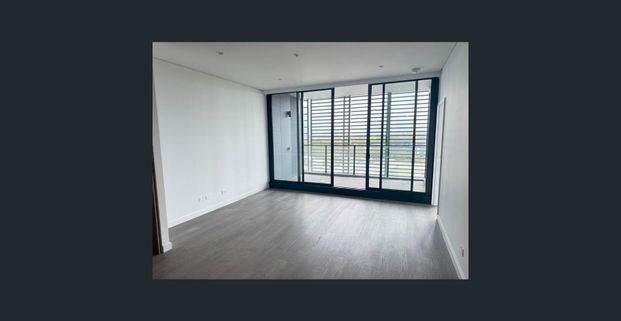 A fresh new home in Zetland's newest landmark, ALBA - Photo 1