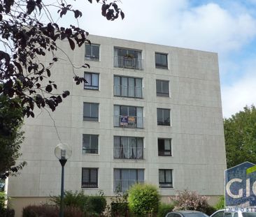 Location Appartement 3 pièces 71m² - Photo 3