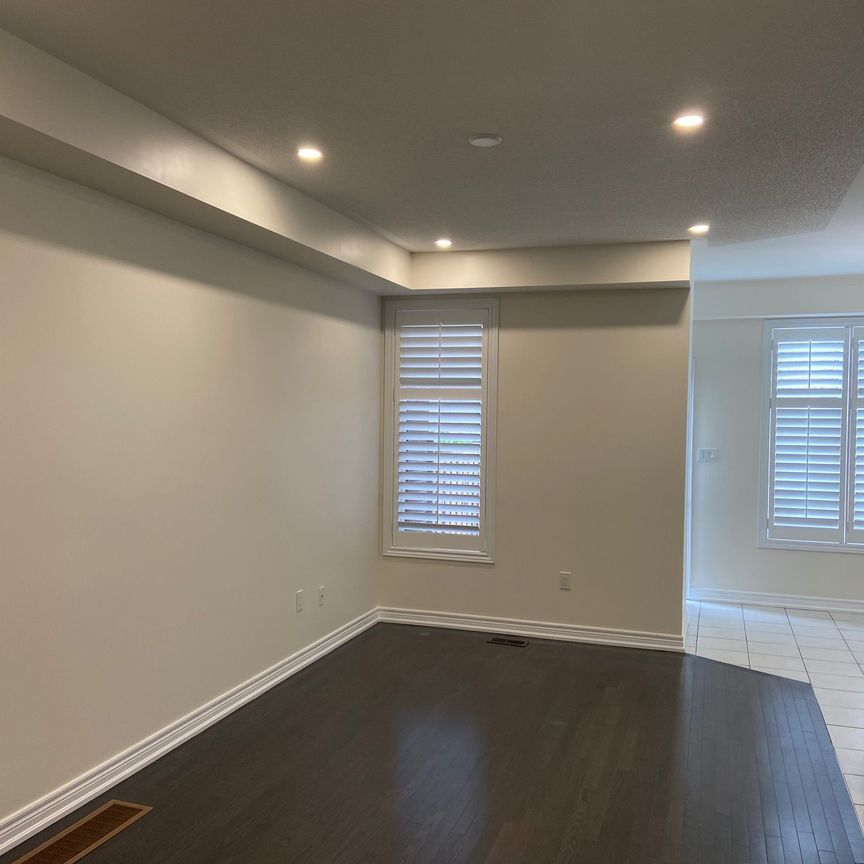 For Lease - 878 Castlemore Avenue, Markham, Ontario - Photo 1
