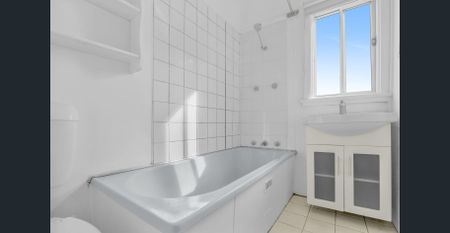 Newly Renovated Three-Bedroom Home - Photo 5