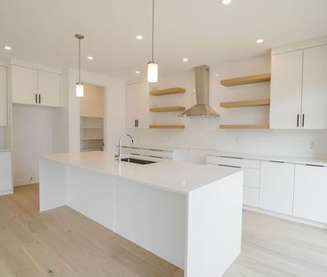 For Lease - 504 Tenor Ridge, Blossom Park - Airport and Area, Ontario - Photo 3