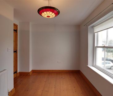 2 bedroom semi-detached house to rent - Photo 5