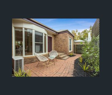 2/63 Farnham Street, Flemington VIC 3031 - Photo 2