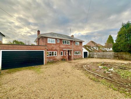 5 bedroom detached house to rent - Photo 3