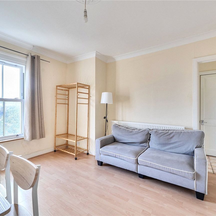 Junction Road, N19, London - Photo 1