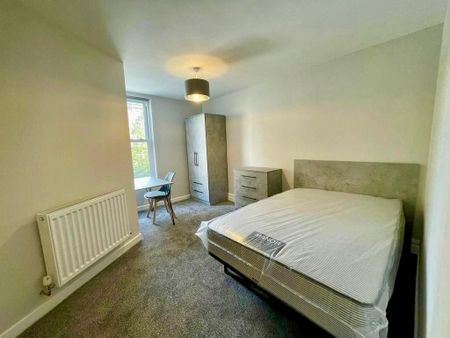 1 bedroom in a house share to rent - Photo 5