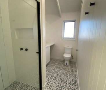 Freestanding Villa - Walk to Creek and Beach - Photo 1