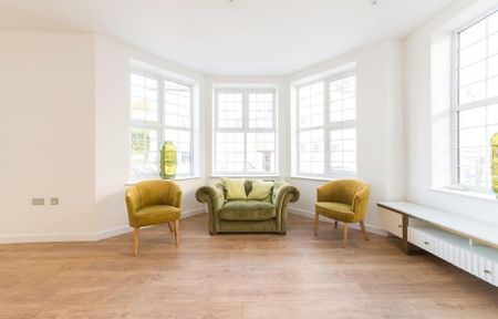 1 bedroom flat to rent - Photo 2