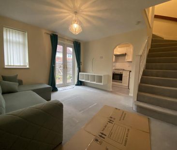 1 bedroom semi-detached house to rent - Photo 2