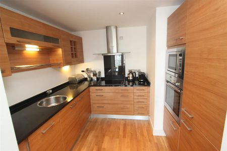 Mcclure House, Leeds City Centre, LS10 1LR - Photo 4