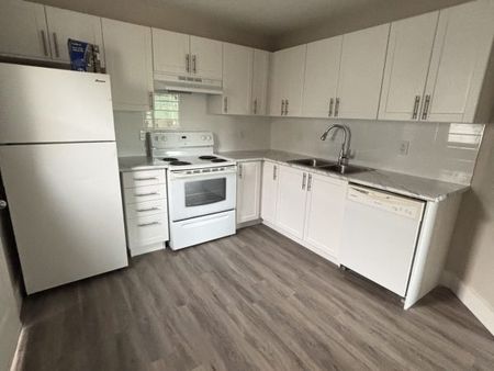 9A Tripp Ave, Unit 1, Belleville, ON - Photo 5