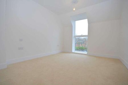 Sycamore Road, Amersham, HP6 - Photo 2