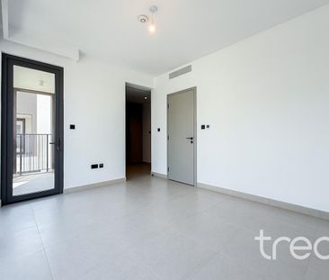 Fully Upgraded | Closed Kitchen | Green Belt - Photo 3